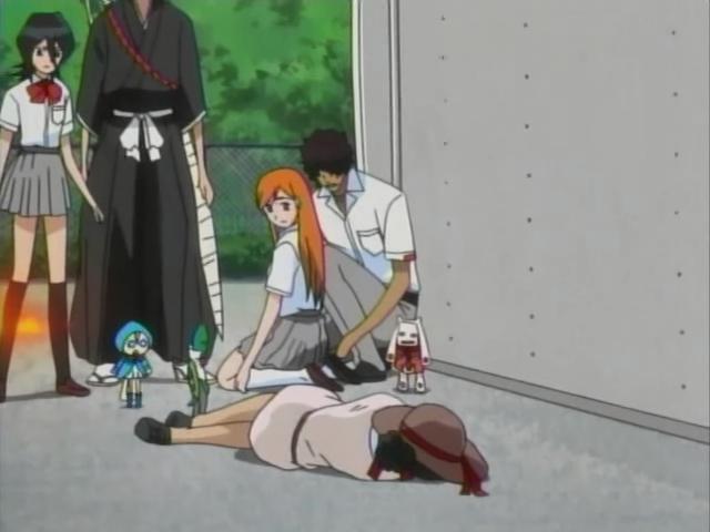 Otaku Gallery  / Anime e Manga / Bleach / Screen Shots / Episodi / 071 - Il momento dello scontro - Un mano malvagia si avvicina al Quincy / 071.jpg